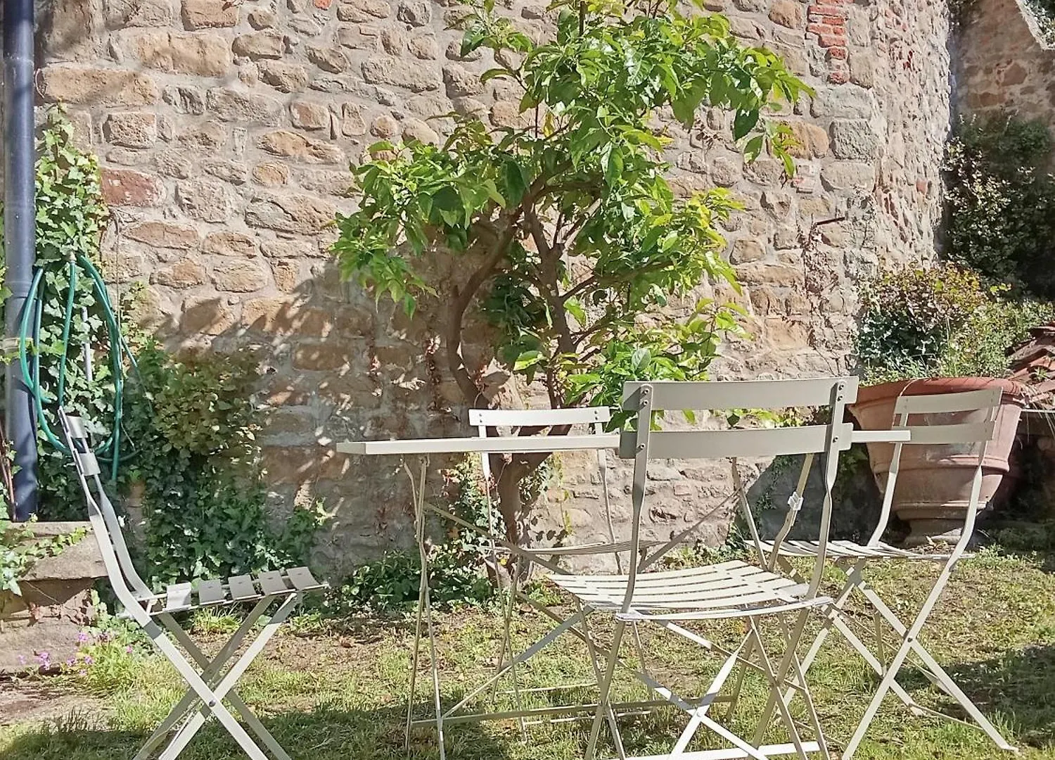 דירות Colle Di Buggiano Piccolo Borgo 0*,  איטליה